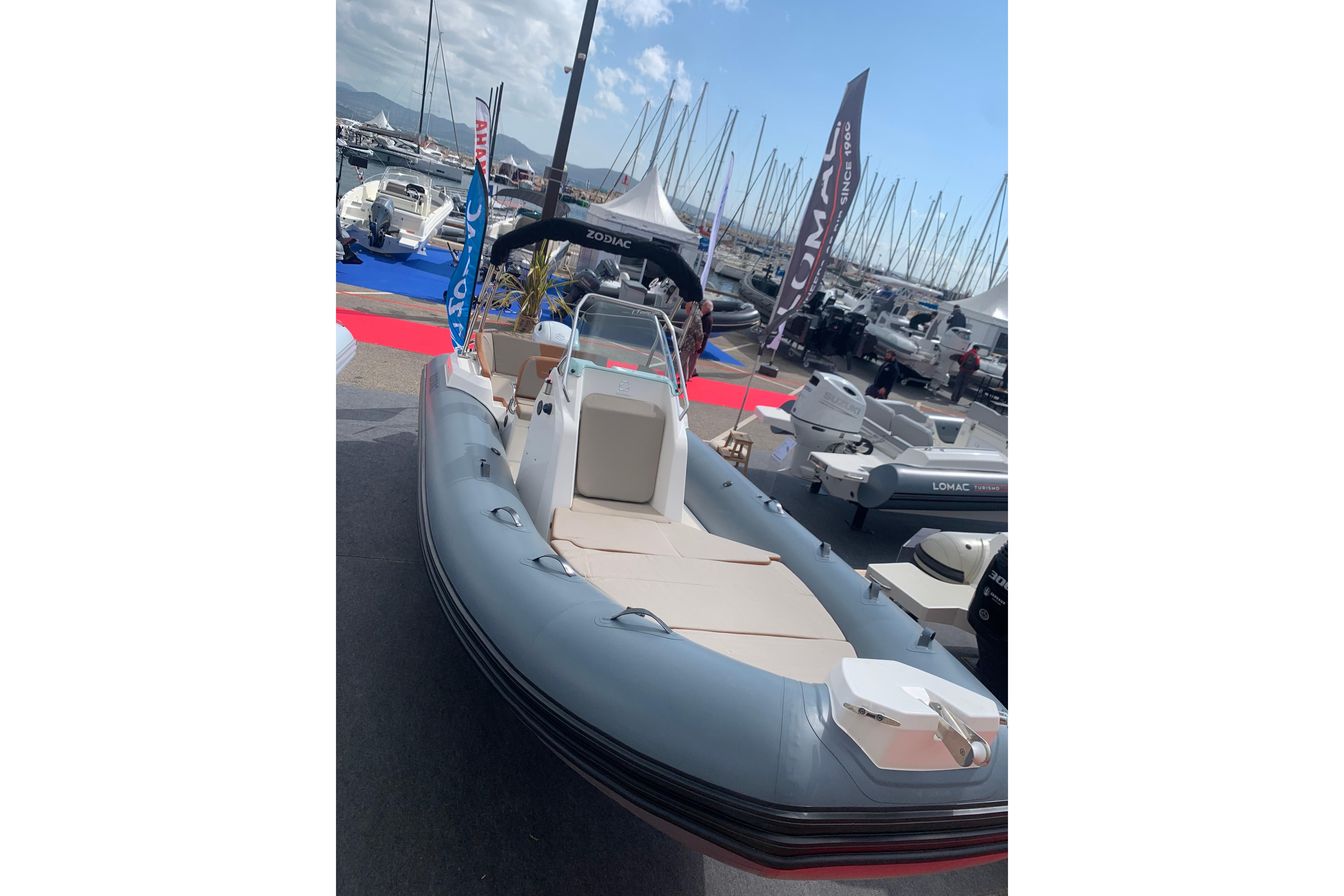 2024 Zodiac Medline 6.8