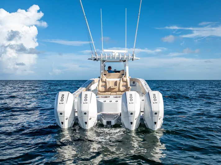  Yacht Photos Pics 2025 Freeman 35 boat with quad 300 V8 engines on open sea.