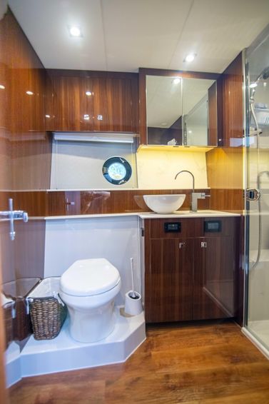 2022-46-cruisers-yachts-cantius
