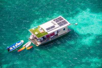 Custom Aqualodge