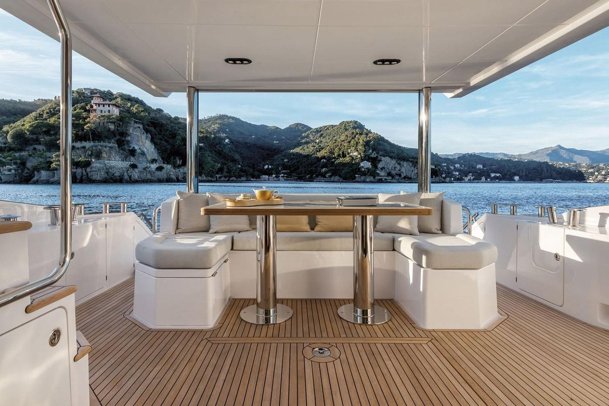 2020 Azimut 59 