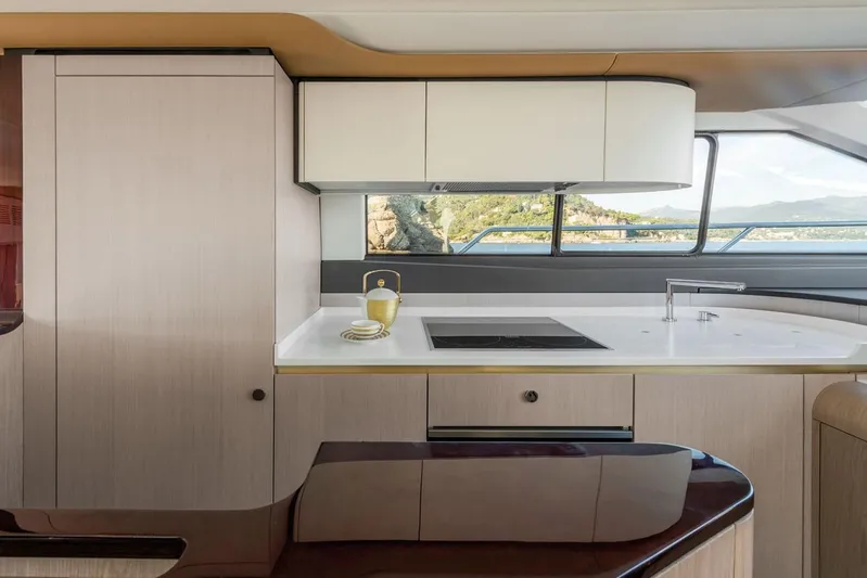  Yacht Photos Pics Manufacturer Provided Image