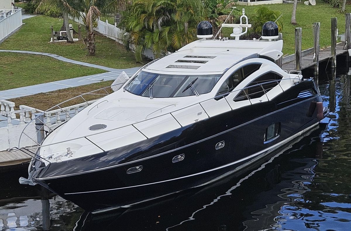 2010 Sunseeker 65 