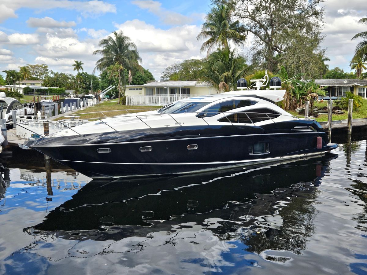 2010 Sunseeker 65 