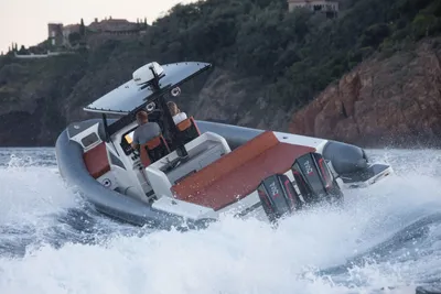 2019 Revolt 11 meter Revolt Comfort 1180