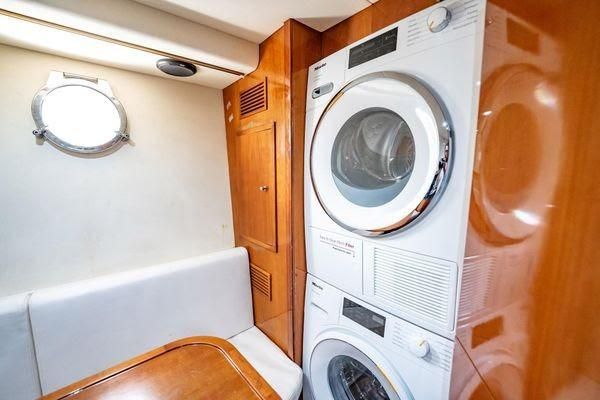 2003 Azimut 80 