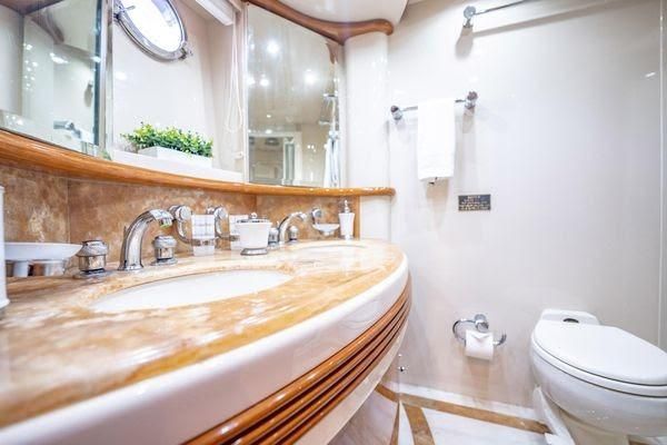 2003 Azimut 80 