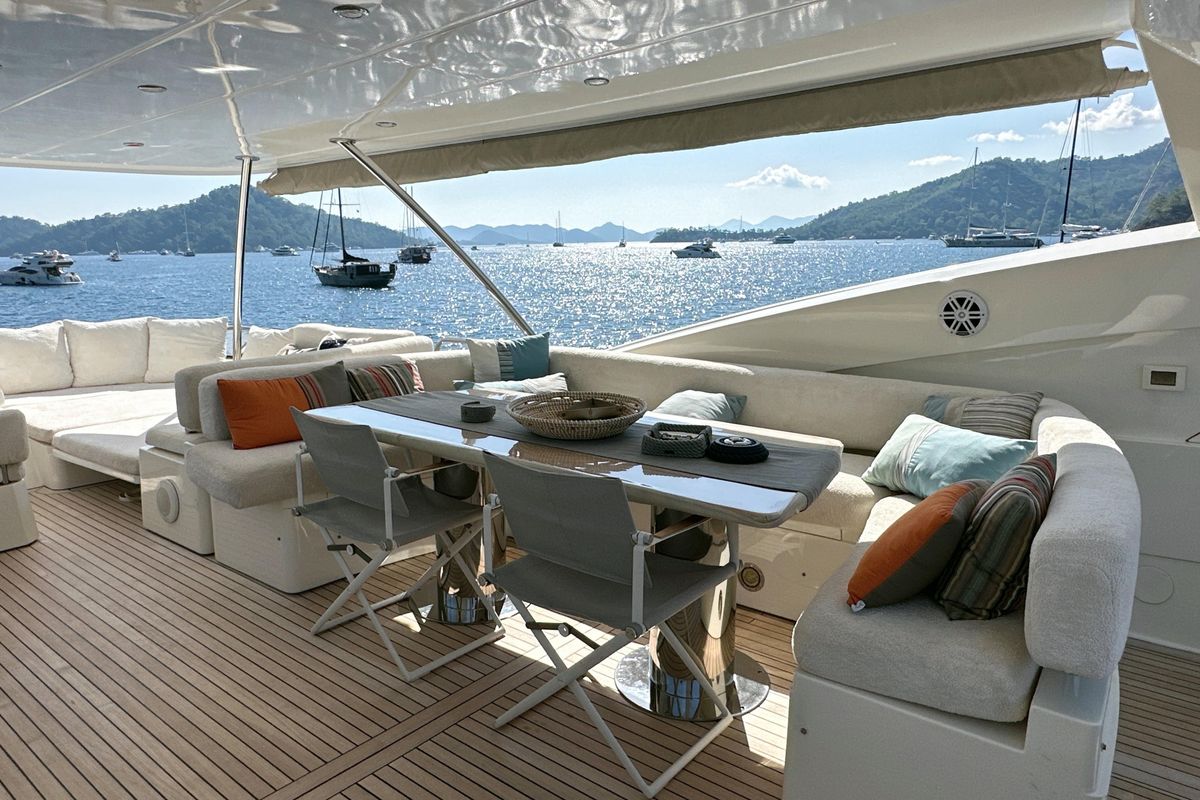 2009 Sunseeker 93 
