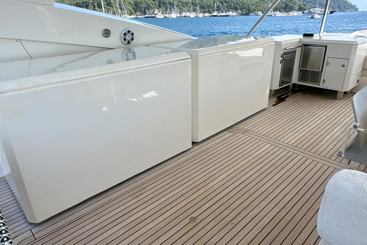 2009 Sunseeker 93 