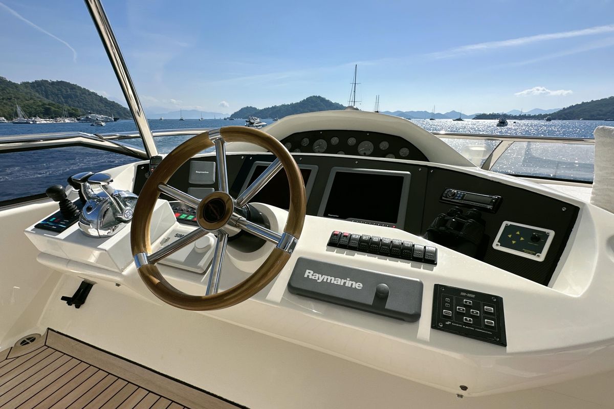2009 Sunseeker 93 