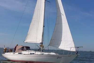 1983 Contessa 32