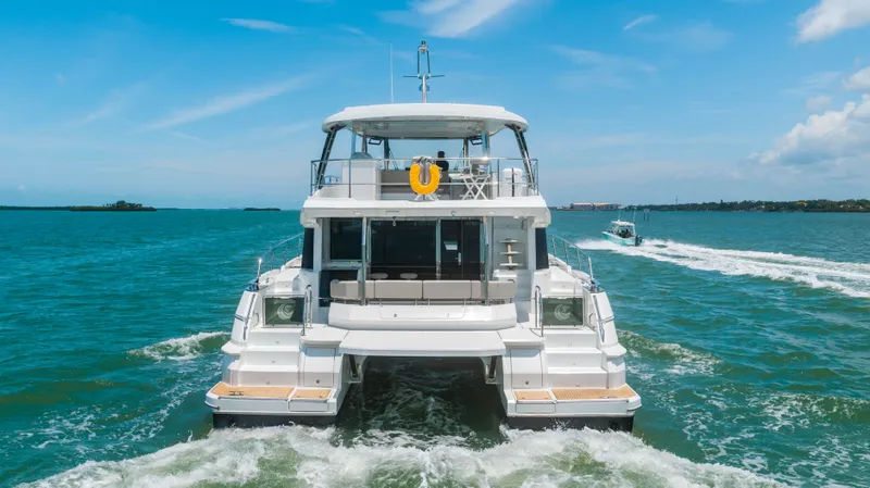 Julie Boo II Yacht Photos Pics 