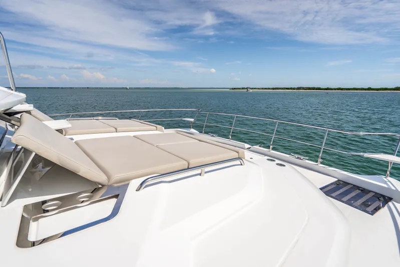 Julie Boo II Yacht Photos Pics 