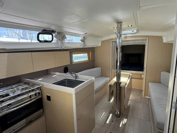 Why Knot Yacht Photos Pics 