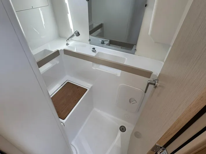 Why Knot Yacht Photos Pics 