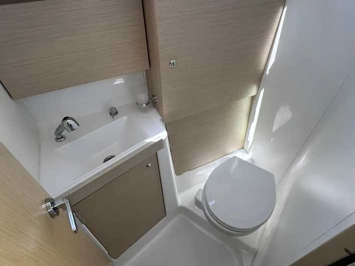 Why Knot Yacht Photos Pics 