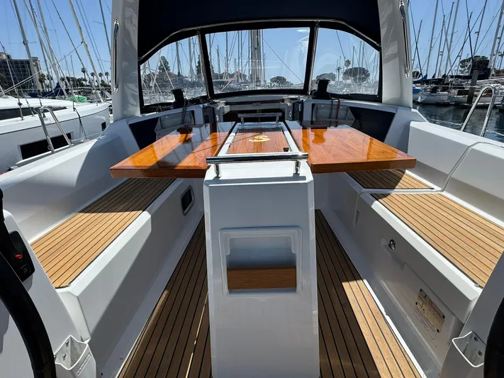 Why Knot Yacht Photos Pics 