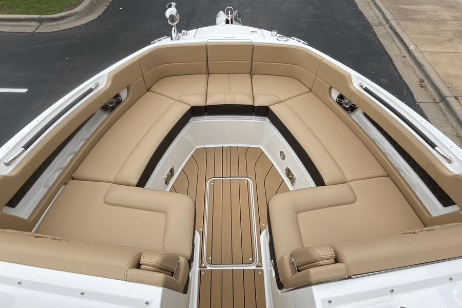 2022 Sea Ray 310 SLX