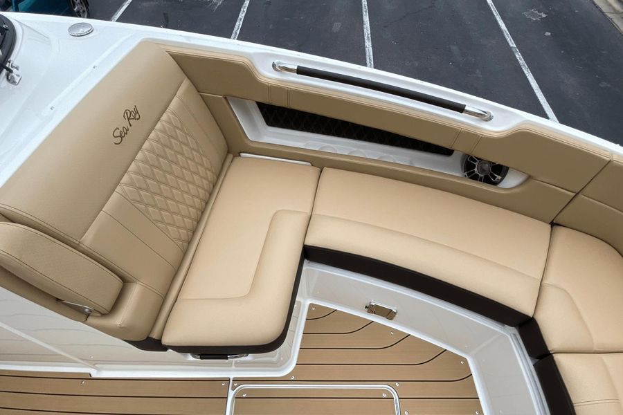 2022 Sea Ray 310 SLX