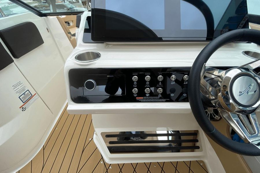 2022 Sea Ray 310 SLX