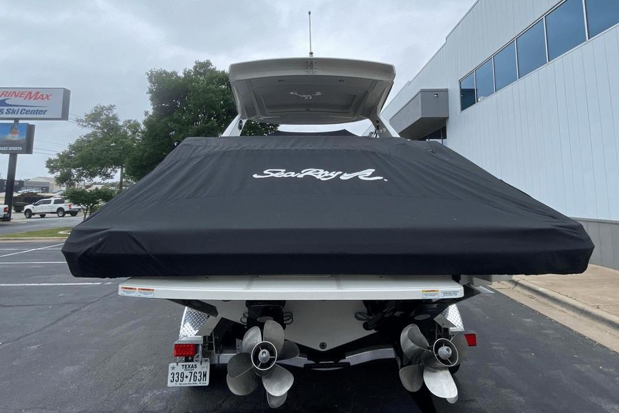 2022 Sea Ray 310 SLX
