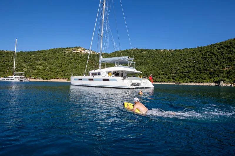 Nomada Yacht Photos Pics 