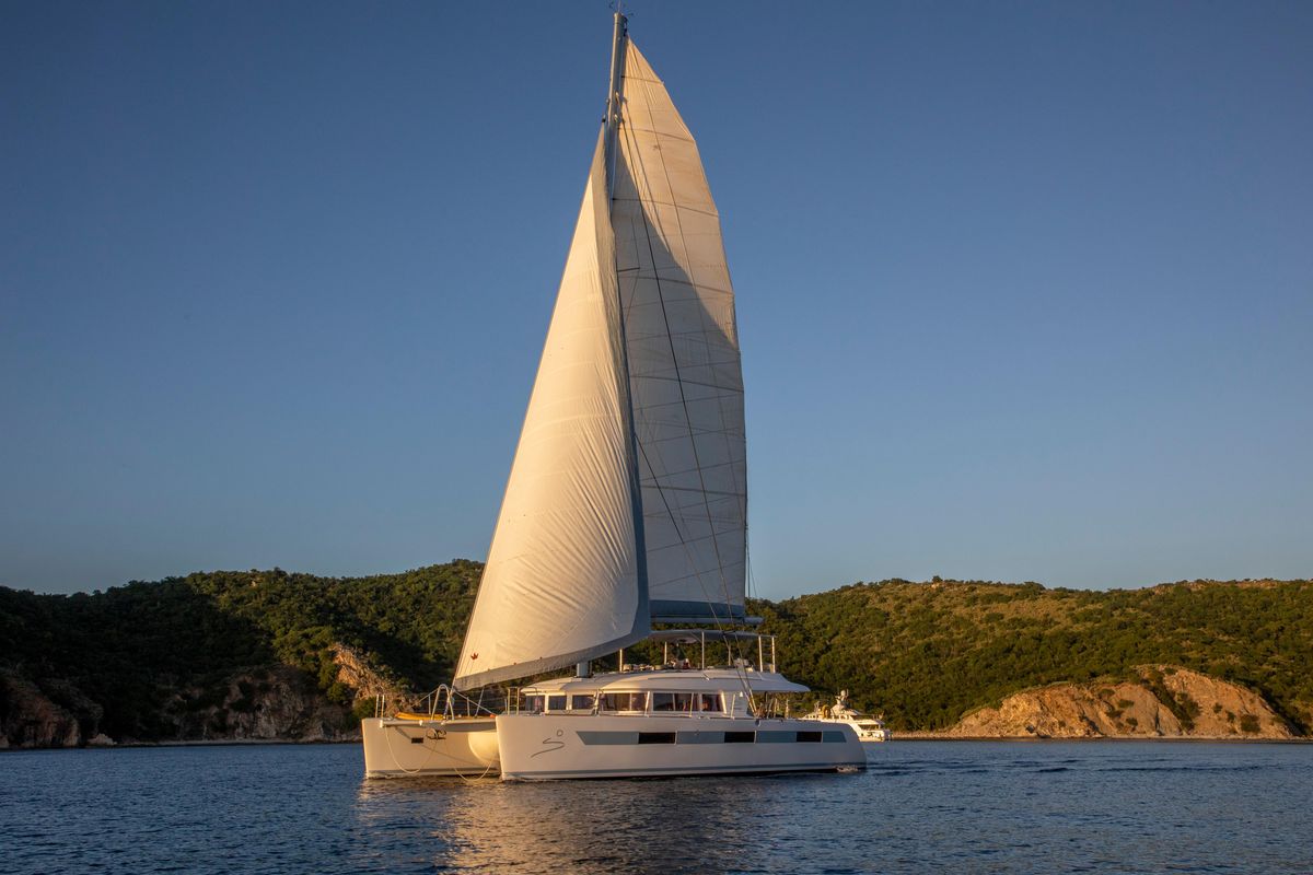 2014 Lagoon 62 