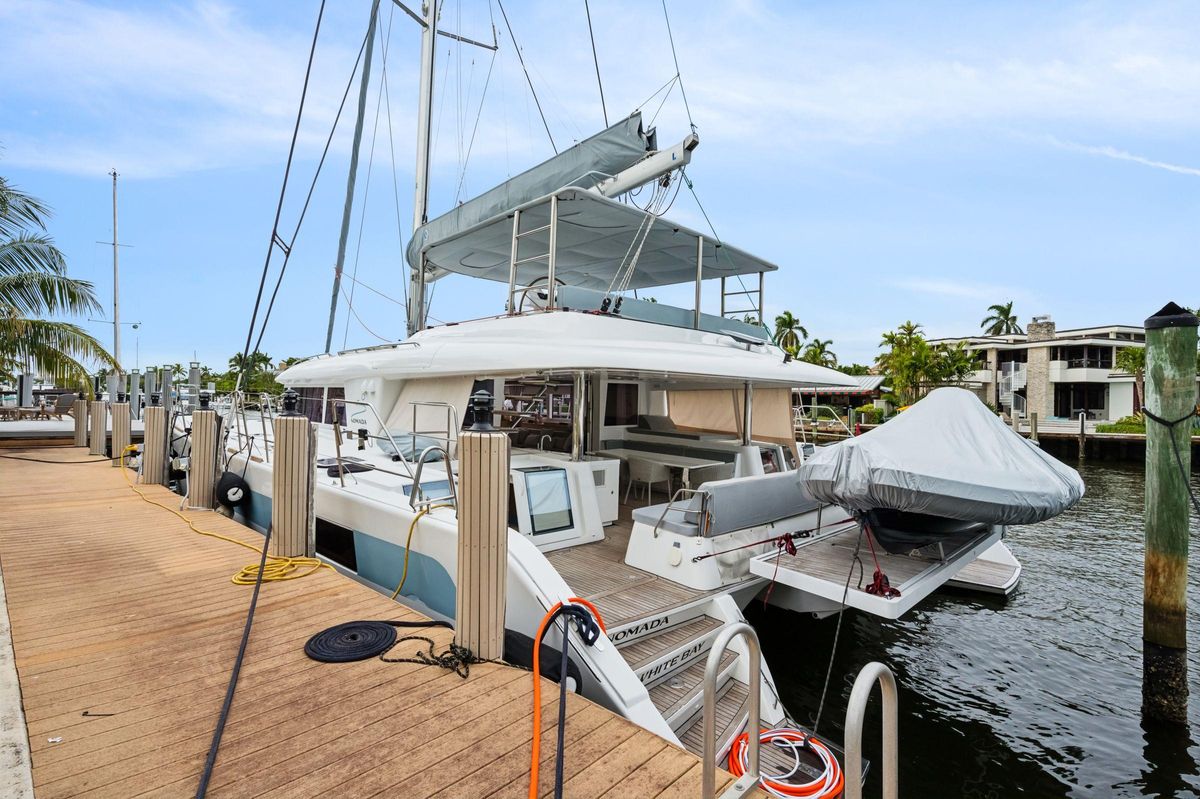 2014 Lagoon 62 