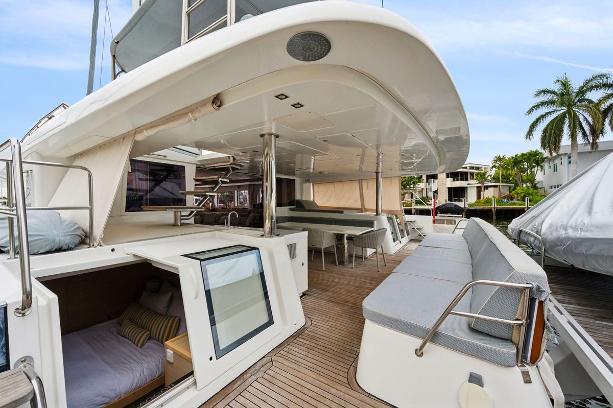 2014 Lagoon 62 