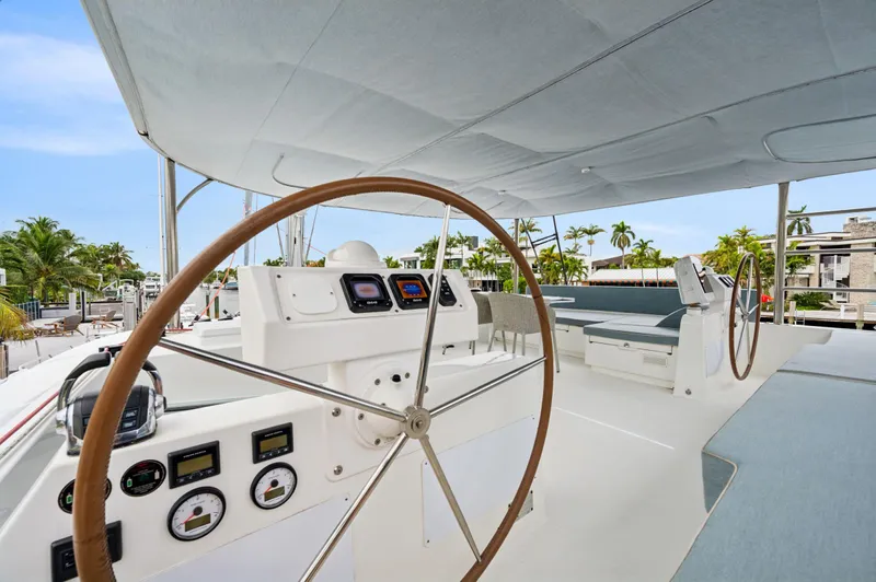 Nomada Yacht Photos Pics 