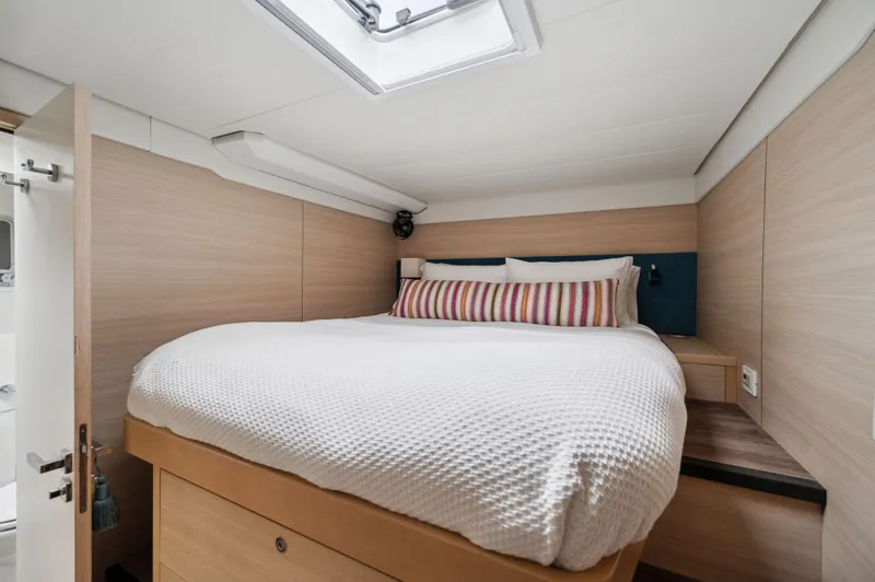 Nomada Yacht Photos Pics 