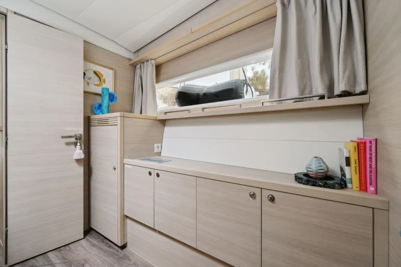 Nomada Yacht Photos Pics 