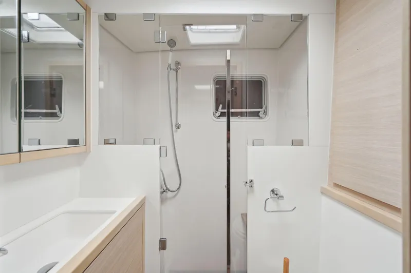 Nomada Yacht Photos Pics 