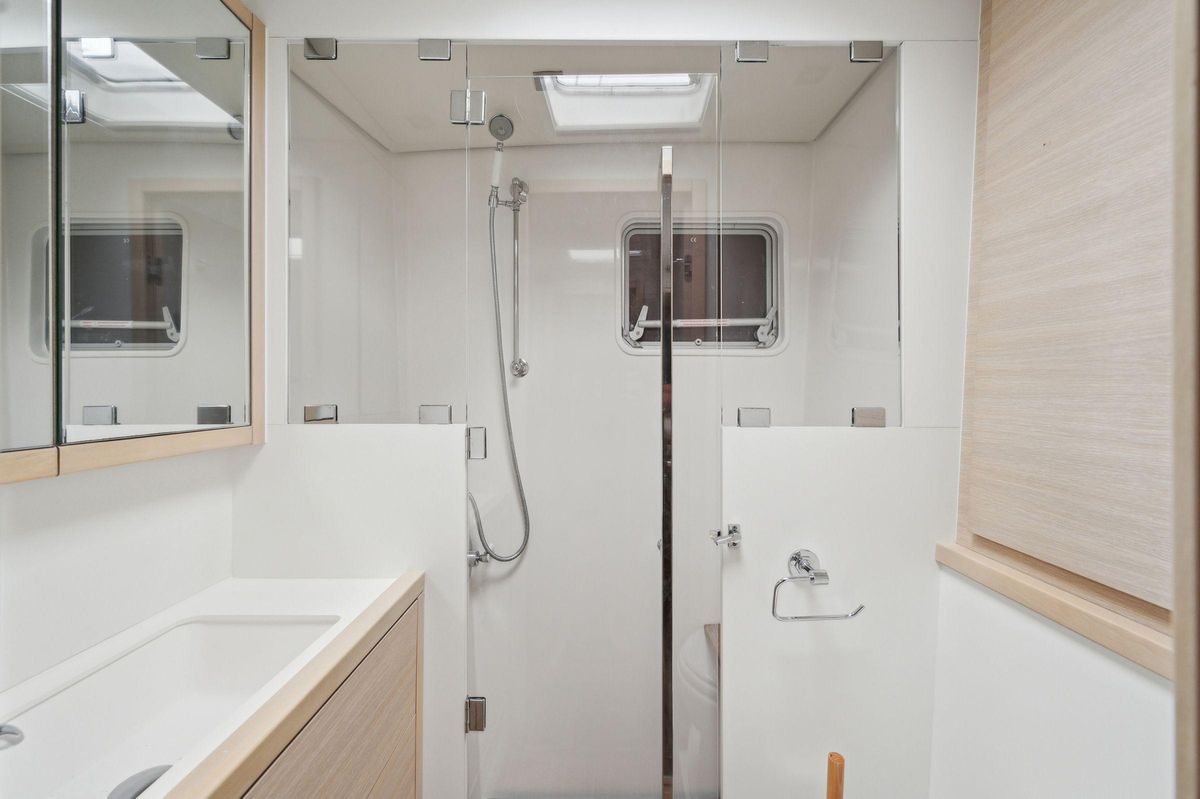 2014 Lagoon 62 
