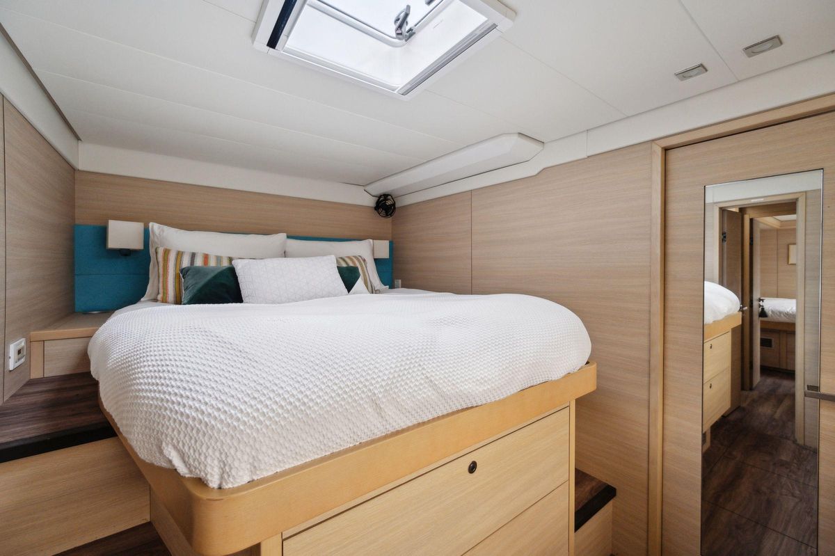 2014 Lagoon 62 