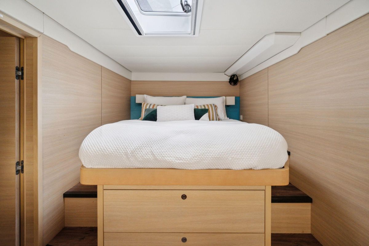 2014 Lagoon 62 