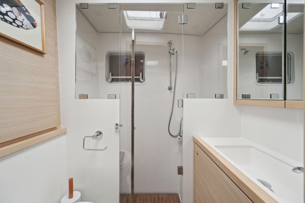 2014 Lagoon 62 