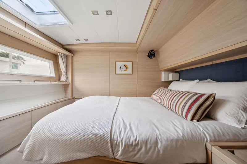 Nomada Yacht Photos Pics 