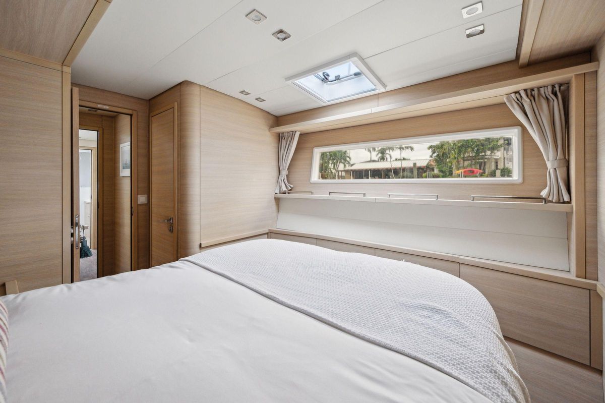2014 Lagoon 62 