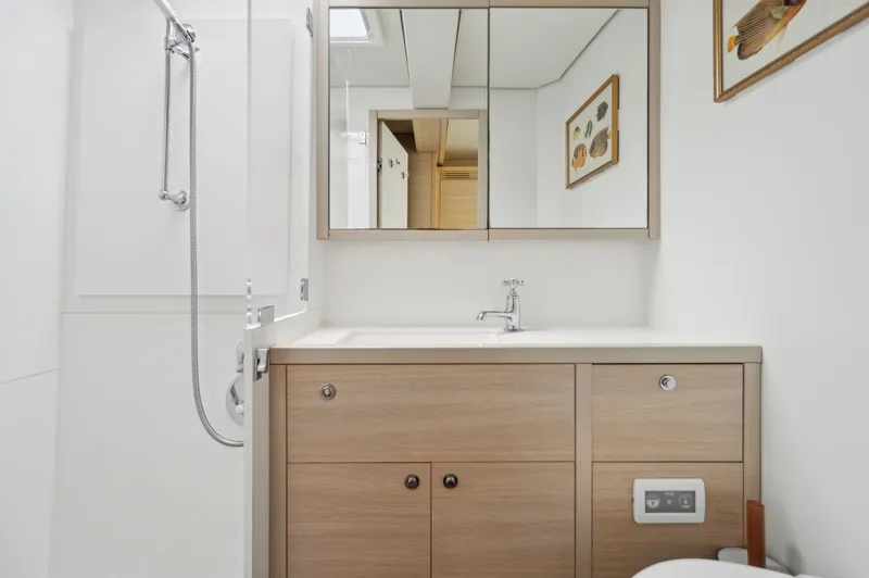 Nomada Yacht Photos Pics 