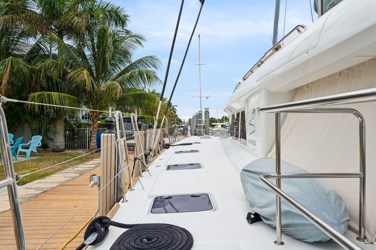 2014 Lagoon 62 