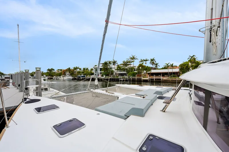 Nomada Yacht Photos Pics 