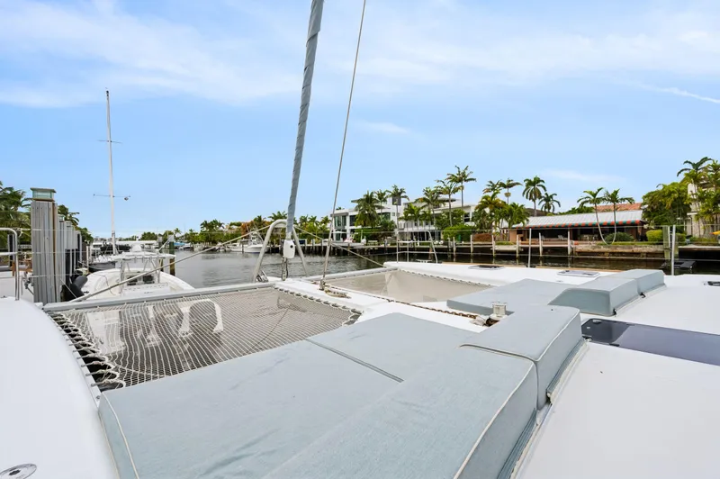 Nomada Yacht Photos Pics 