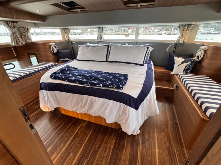 Unbridled Yacht Photos Pics 