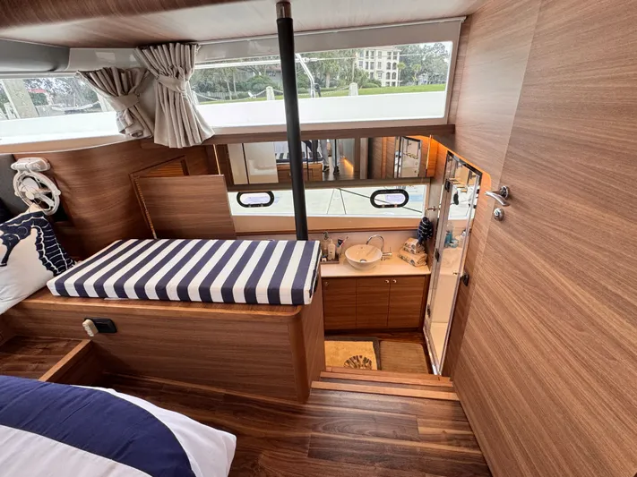 Unbridled Yacht Photos Pics 