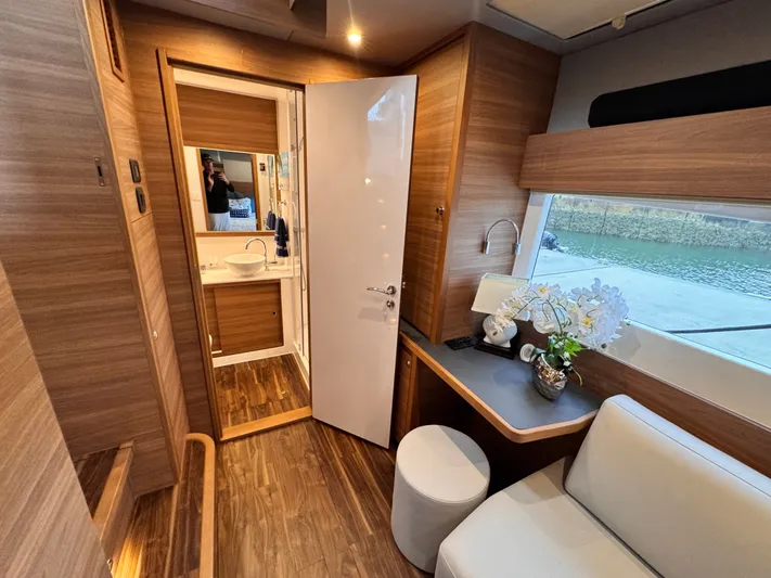 Unbridled Yacht Photos Pics 