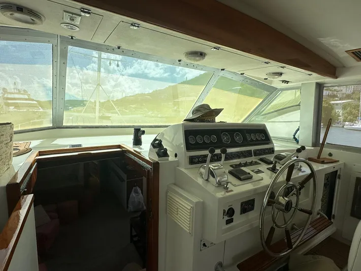 White Swan Yacht Photos Pics 