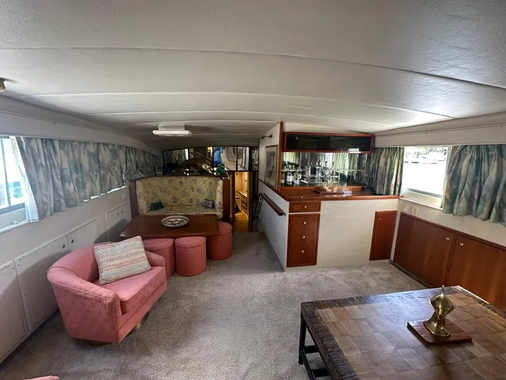 White Swan Yacht Photos Pics 