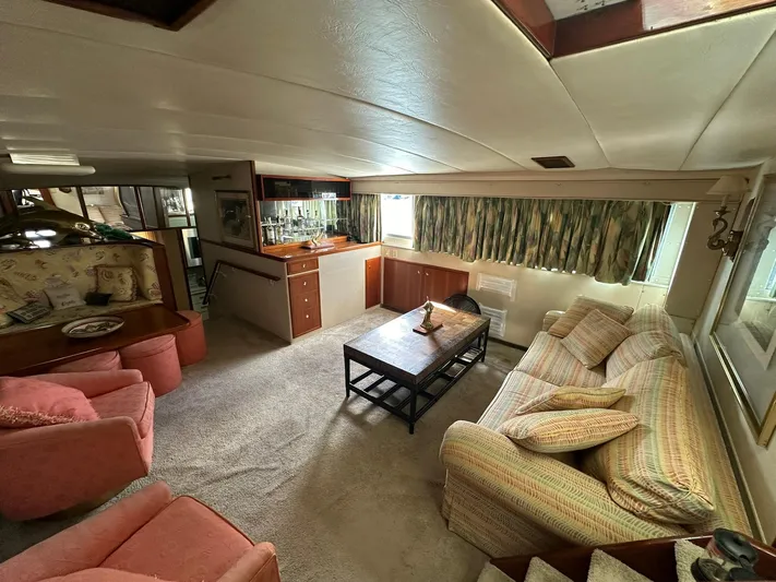 White Swan Yacht Photos Pics 