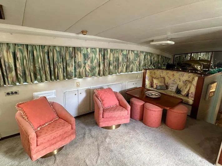 White Swan Yacht Photos Pics 